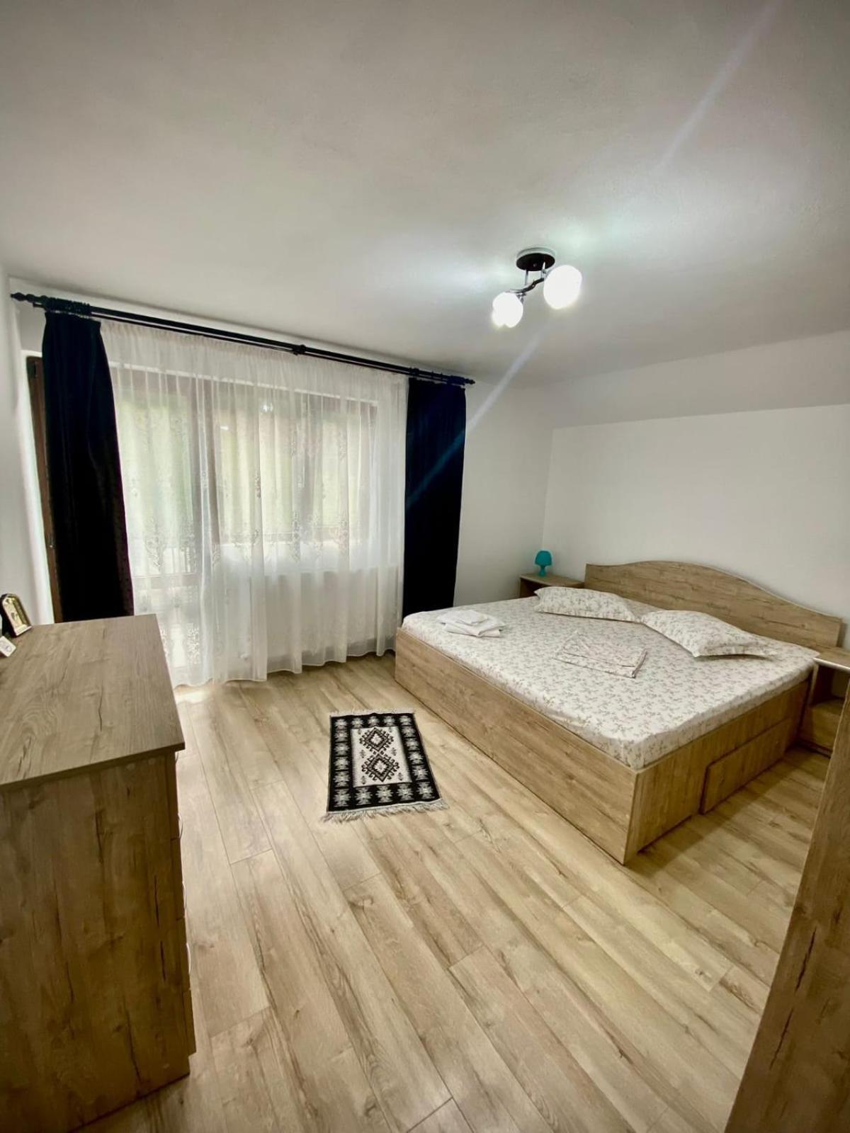 Casa Alex Hotell Curtea de Argeş Eksteriør bilde